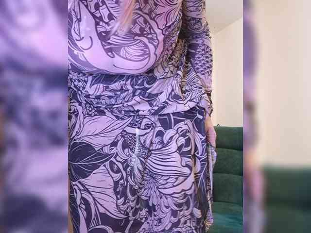 ShiningMILF webcam