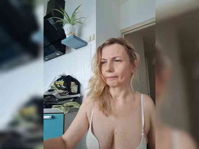 ShiningMILF
