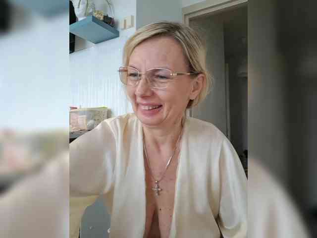 ShiningMILF webcam