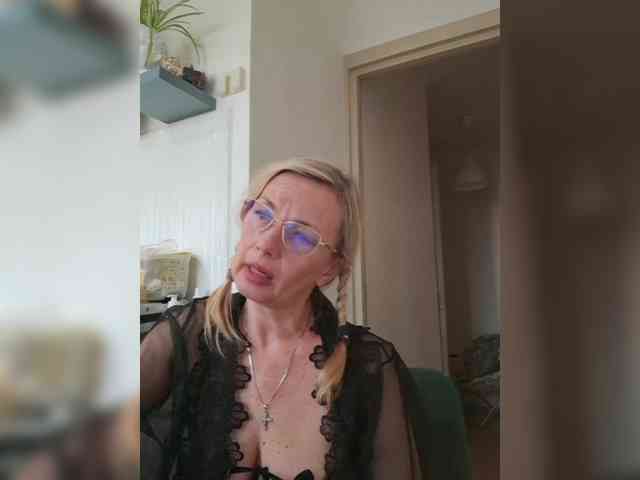 ShiningMILF ShiningMILF