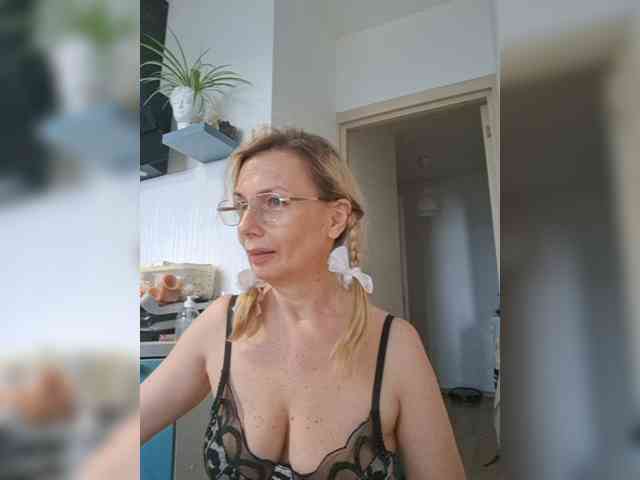 ShiningMILF