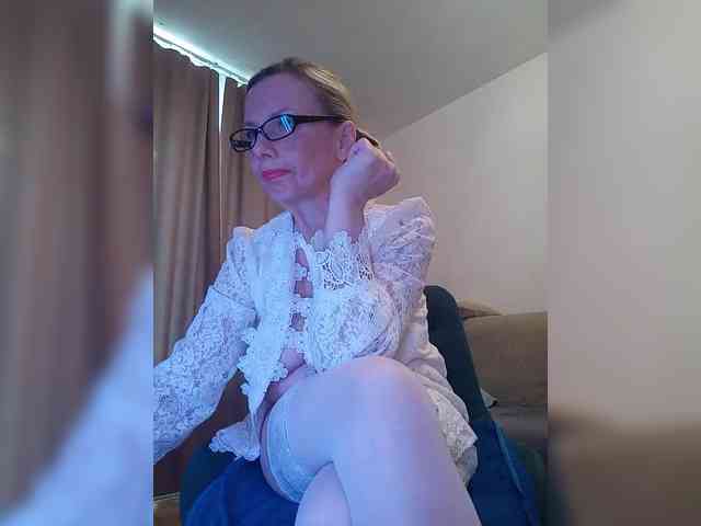 ShiningMILF webcam