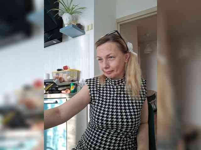 ShiningMILF
