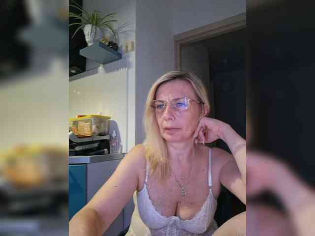 ShiningMILF