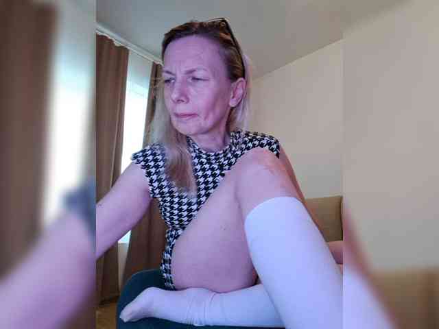 ShiningMILF