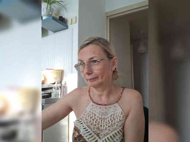 ShiningMILF ShiningMILF