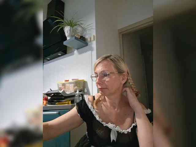 ShiningMILF ShiningMILF