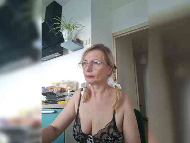 ShiningMILF