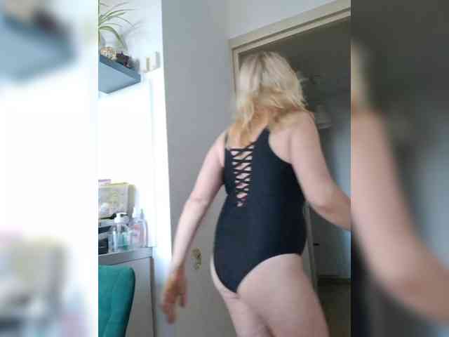 ShiningMILF webcam