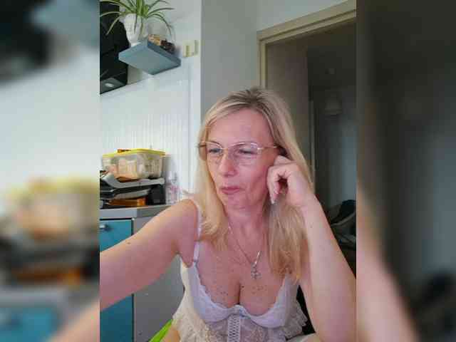 ShiningMILF