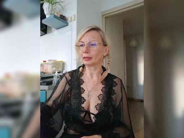 ShiningMILF