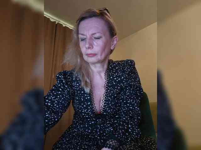 ShiningMILF
