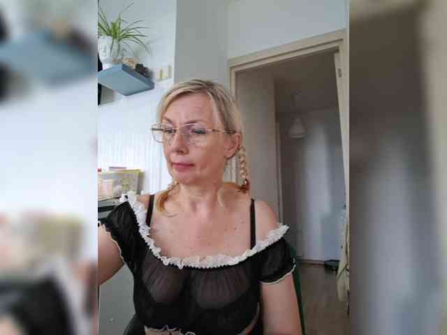 ShiningMILF