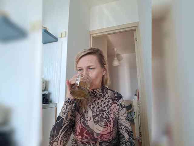 ShiningMILF webcam