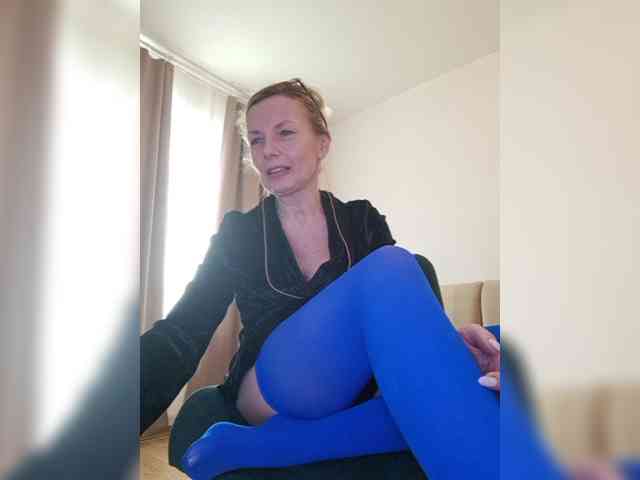 ShiningMILF webcam