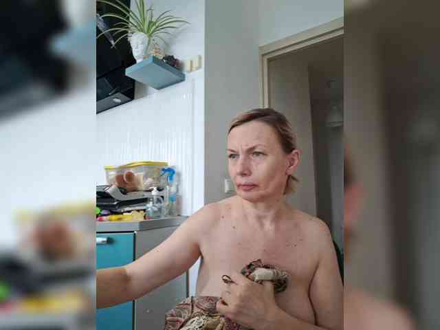 ShiningMILF Sex Cam Show