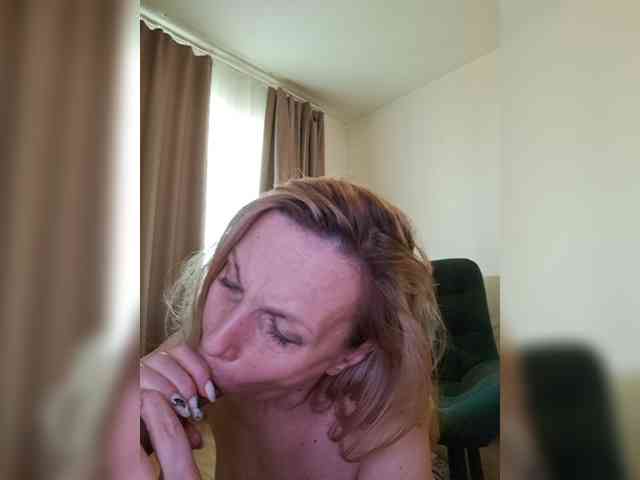 ShiningMILF