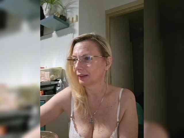 ShiningMILF webcam