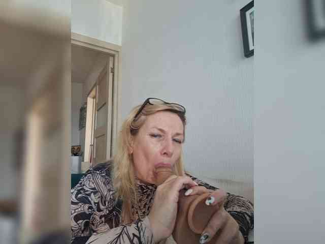 ShiningMILF