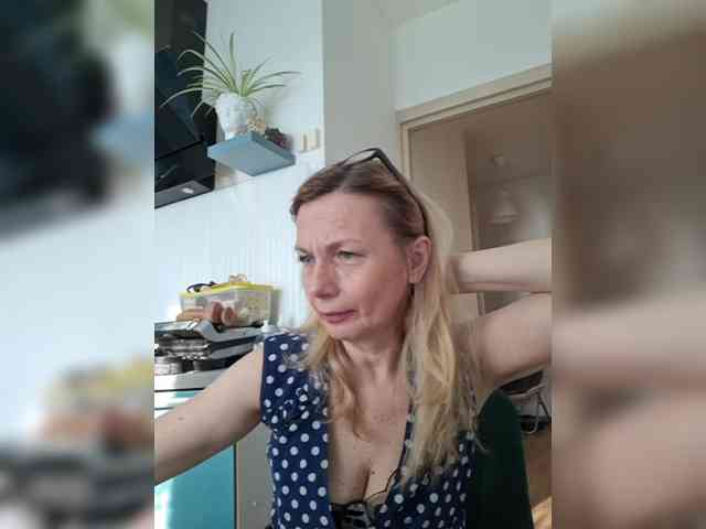 ShiningMILF