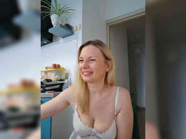 ShiningMILF ShiningMILF