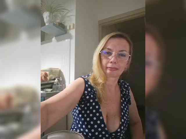 Model: ShiningMILF