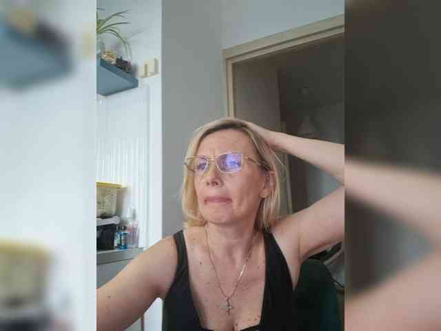 adult random cam ShiningMILF