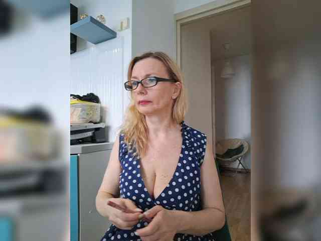 ShiningMILF