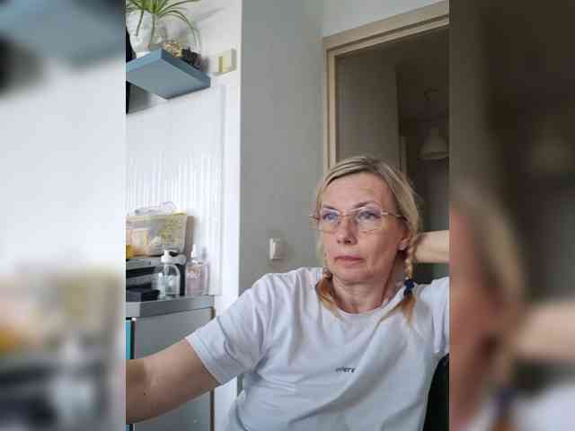 ShiningMILF ShiningMILF