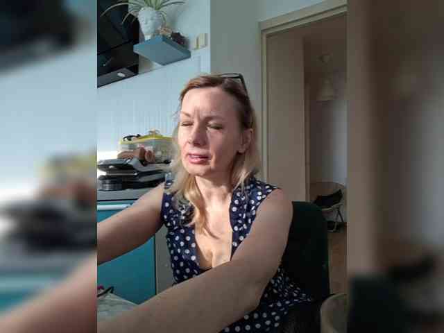 ShiningMILF webcam