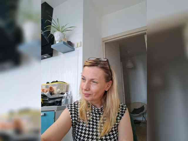 ShiningMILF