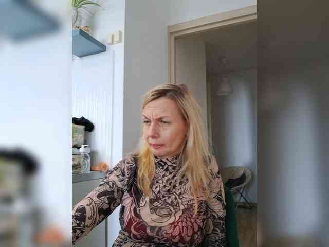 ShiningMILF ShiningMILF