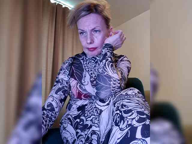 ShiningMILF webcam