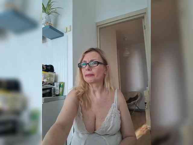 ShiningMILF