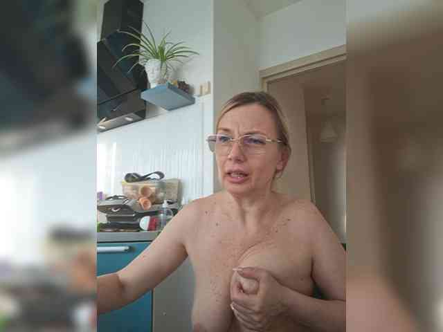 ShiningMILF Sex Cam Show