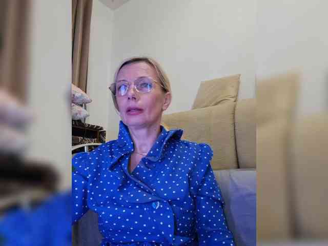 ShiningMILF webcam