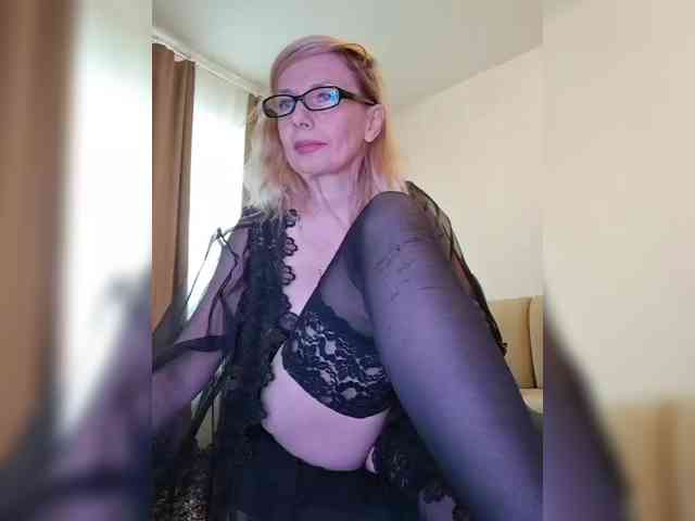 ShiningMILF