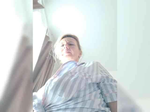 ShiningMILF