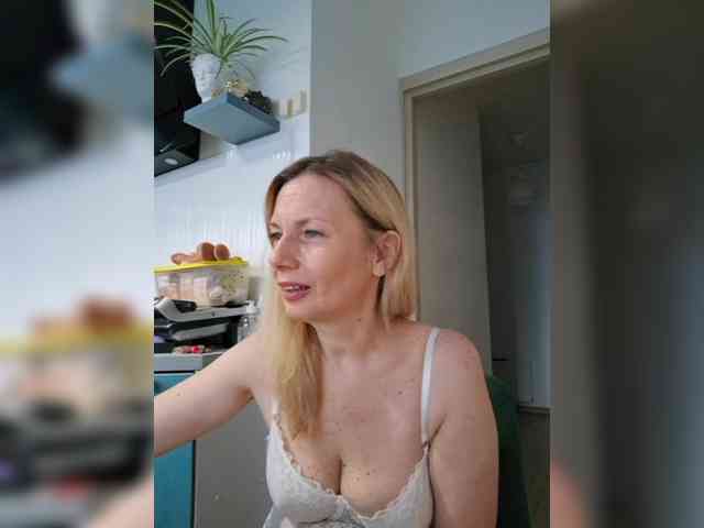 ShiningMILF Sex Cam Show
