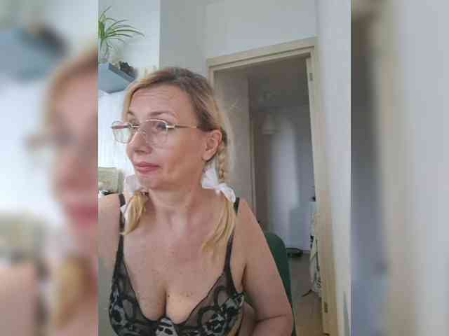 ShiningMILF