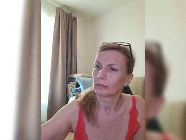 ShiningMILF ShiningMILF