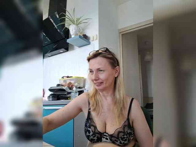 ShiningMILF