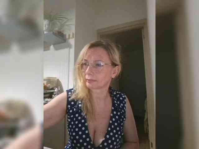 ShiningMILF Sex Cam Show