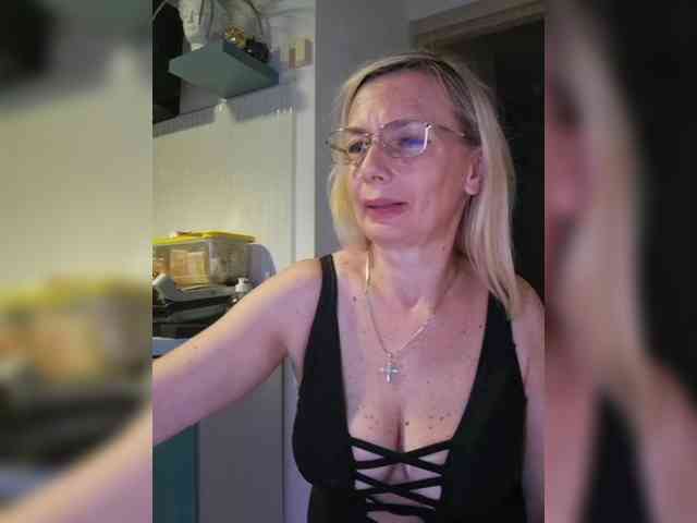 ShiningMILF webcam