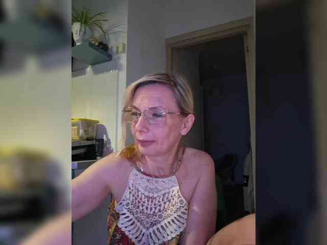 ShiningMILF ShiningMILF