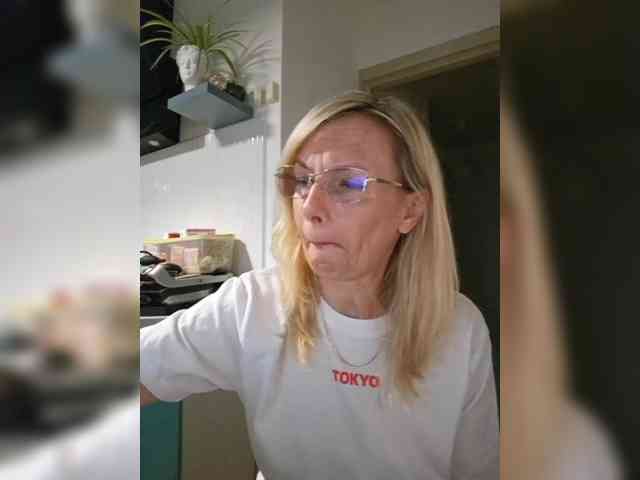 ShiningMILF