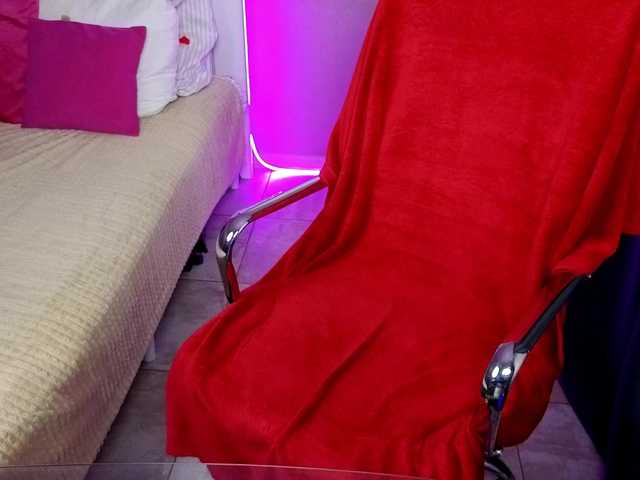 ImKarolinaa live cam on BongaCams
