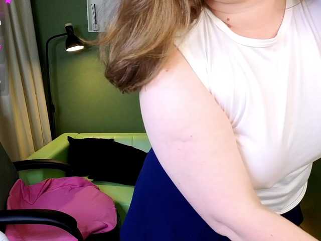 ImKarolinaa live webcam show