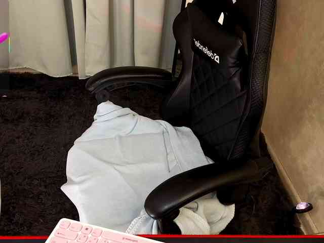 ImKarolinaa webcam