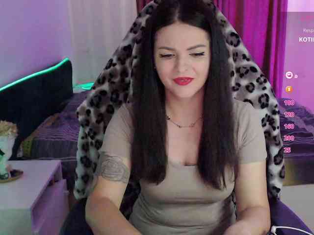 Modella: MayaClover